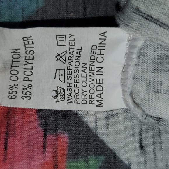 Mama Bear Tee - Picture 2 of 3